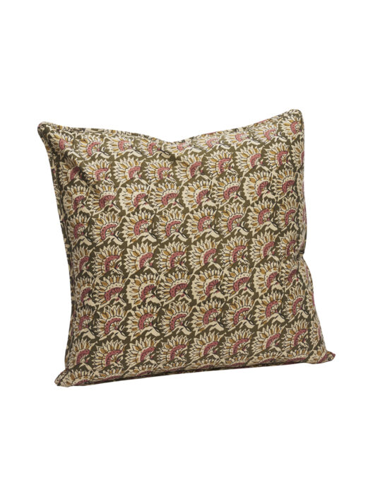 Coussin carré à motif floral beige et rose