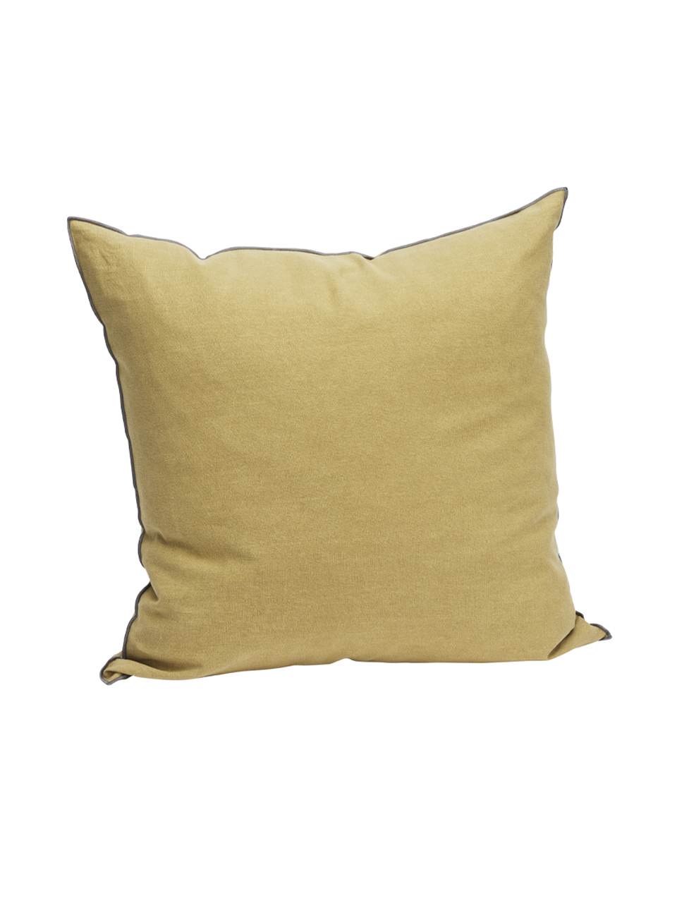 Coussin carré beige uni sur fond blanc